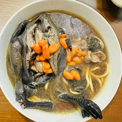 Bồ câu tiềm sâm