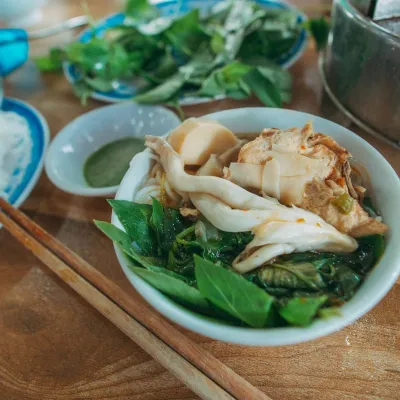 Canh cua mồng tơi mướp