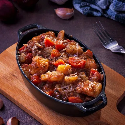 Công thức và cách làm món bò sốt vang