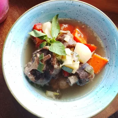 Công thức và cách làm món đuôi bò hầm