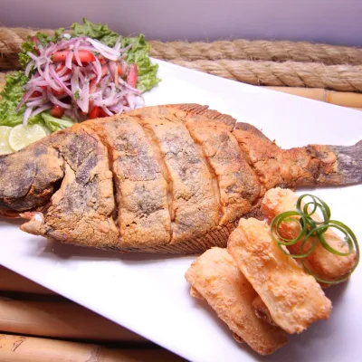 Cá tai tượng chiên xù