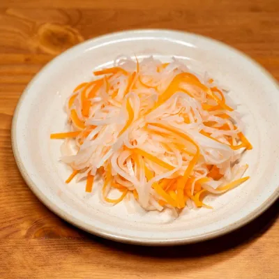 Công thức và cách làm món salad mì