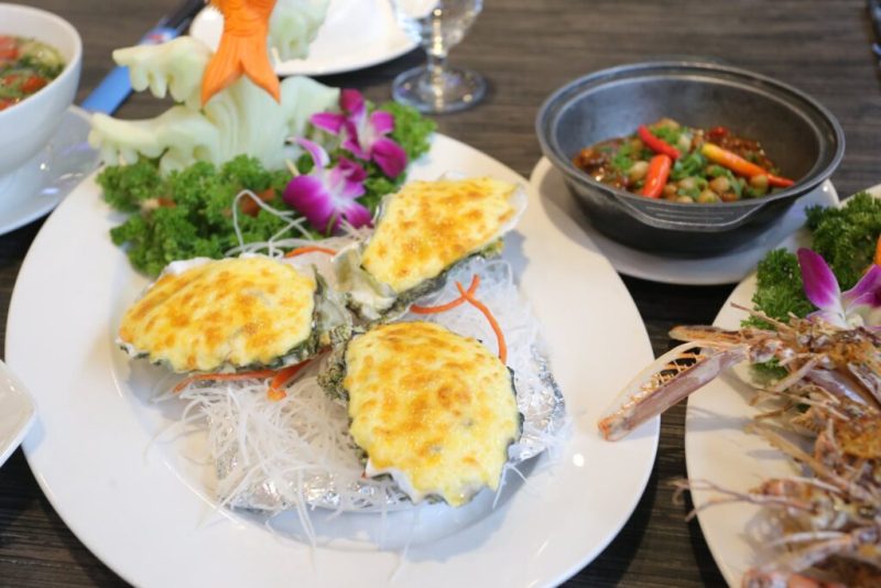 nha hang hai san pho