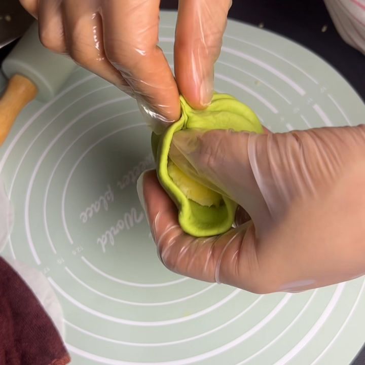 gói bánh bao lá dứa