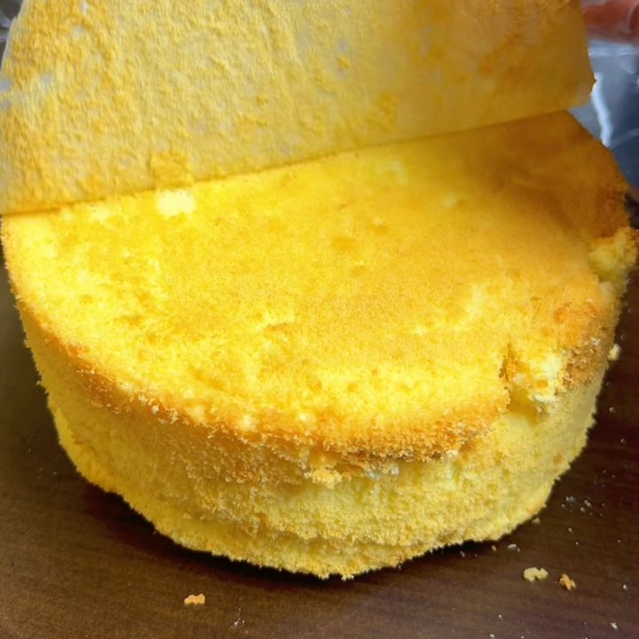 Bánh bông lan nồi chiên không dầu