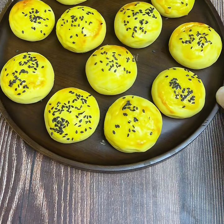 Bánh khoai lang mè đen nồi chiên không dầu