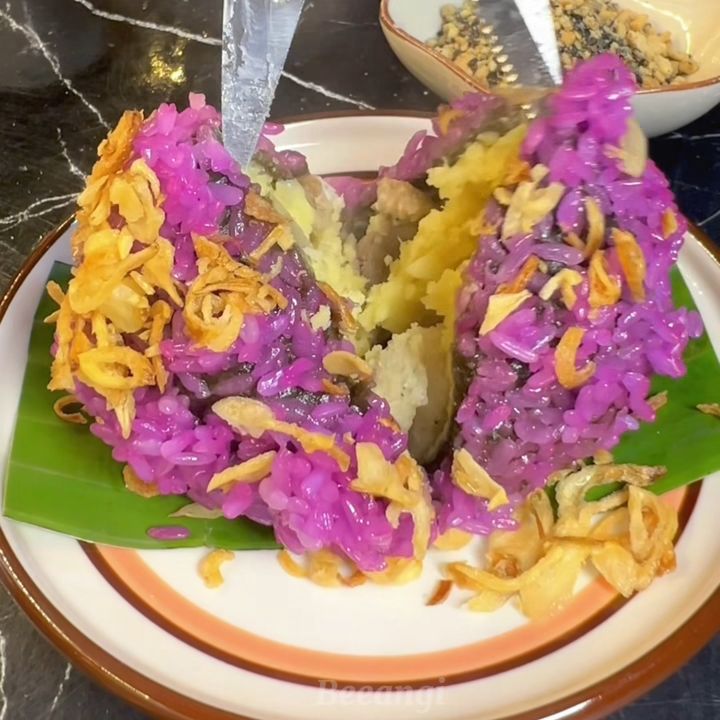 B&aacute;nh kh&uacute;c l&aacute; kh&uacute;c kh&ocirc; lăn x&ocirc;i nếp cẩm
