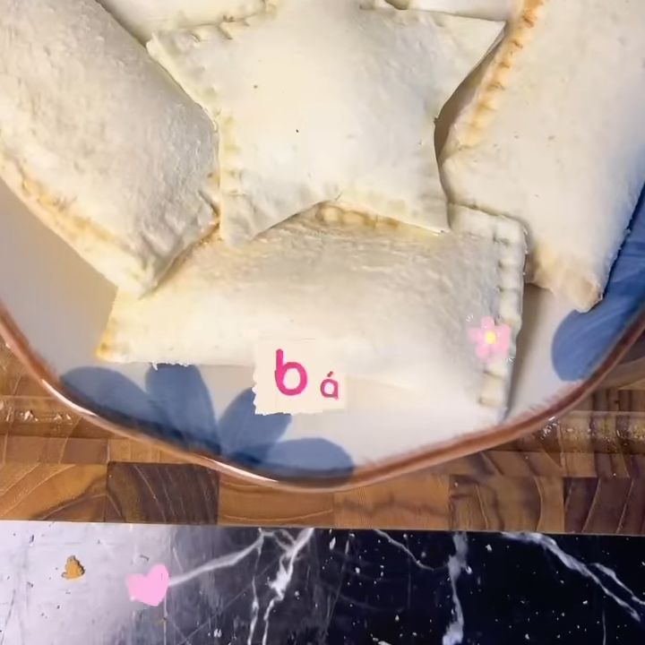 Bánh mì sữa chua phô mai nướng