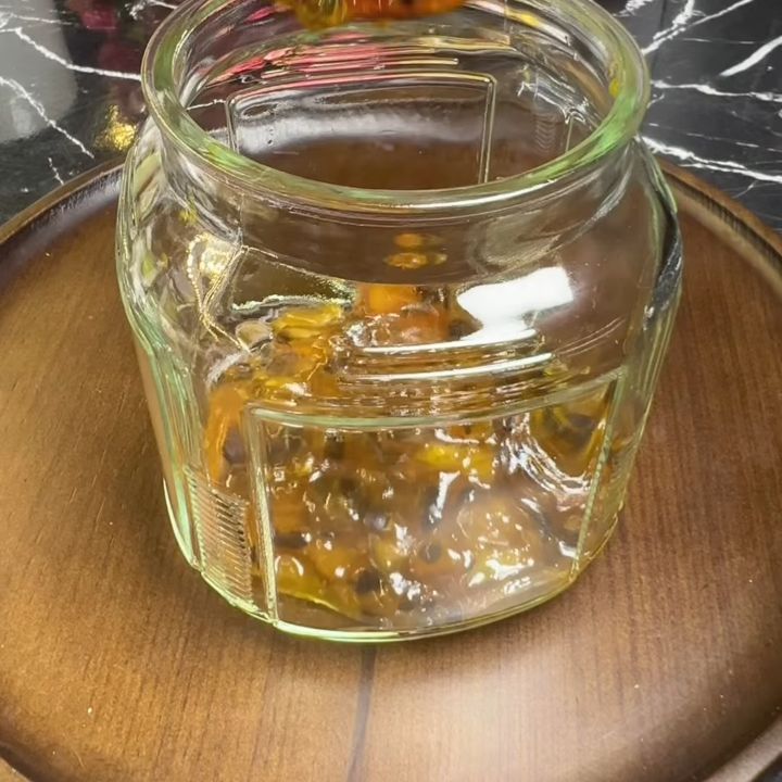 Hũ chanh leo rim dứa