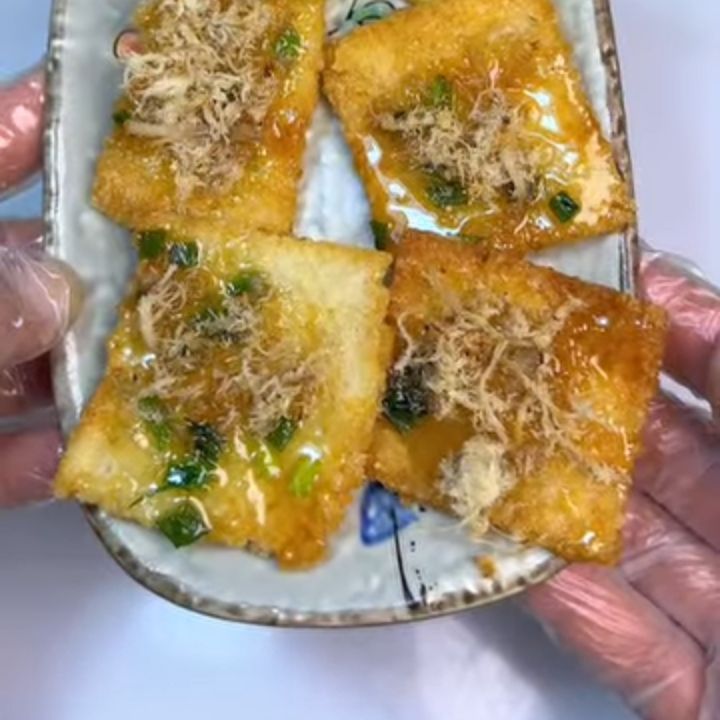 Cơm cháy mắm hành