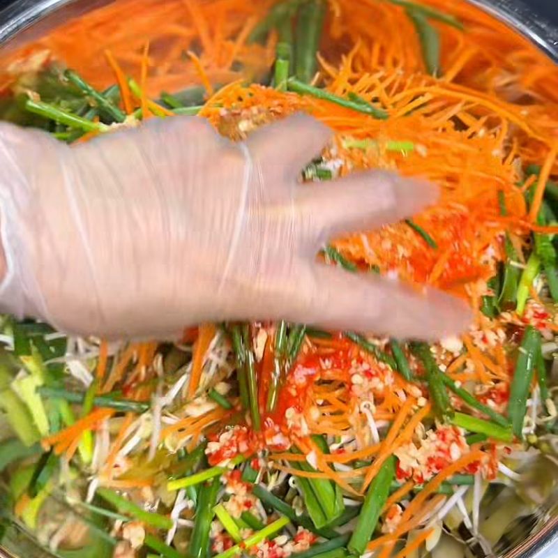b&oacute;p đều dưa gi&aacute; với gia vị