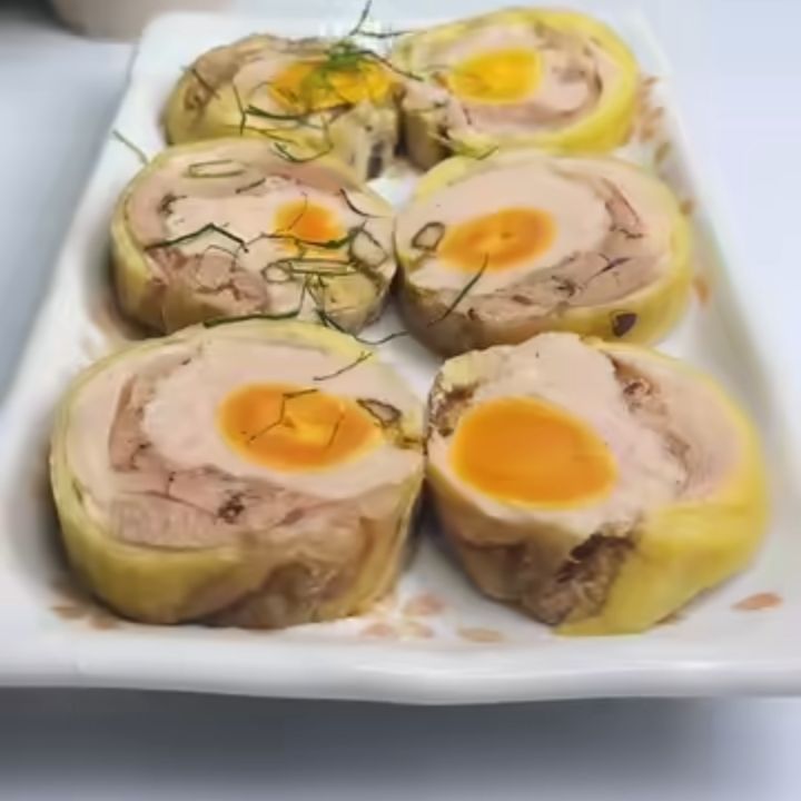 Gi&ograve; g&agrave; trứng muối