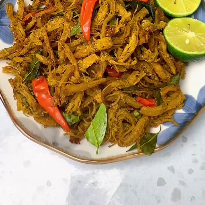 Khô gà lá chanh