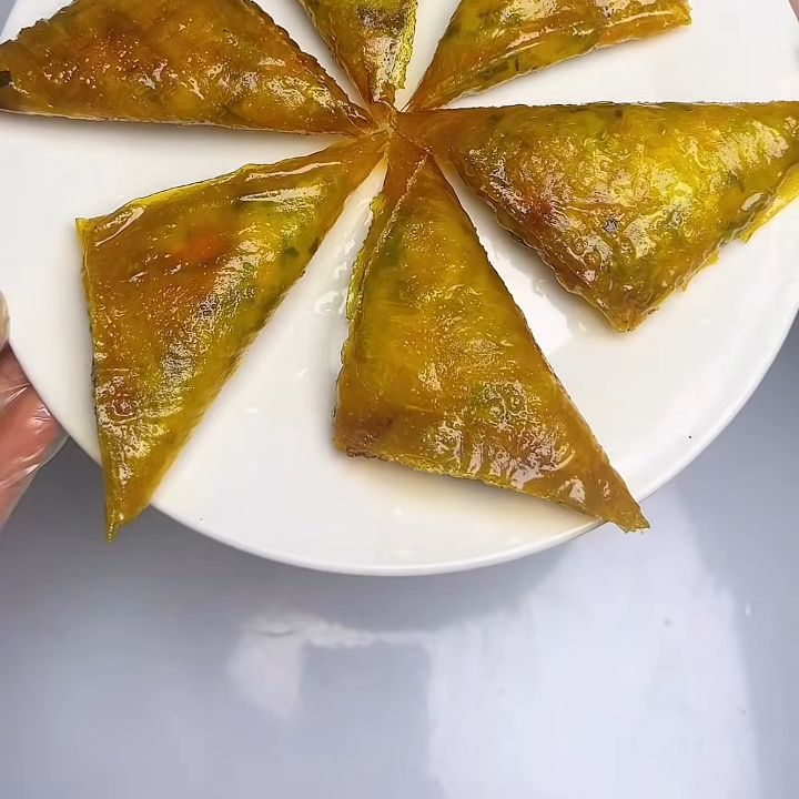 Nem tam gi&aacute;c gi&ograve;n rụm