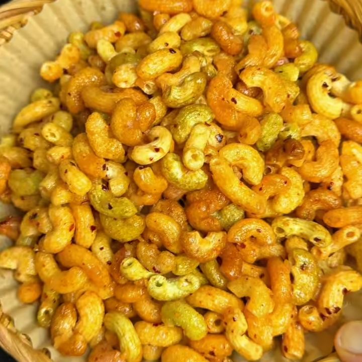 nui x&oacute;c mắm tỏi gi&ograve;n cay