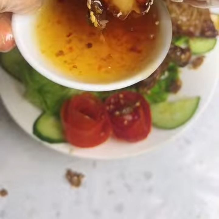 Sườn nướng chấm tương ớt